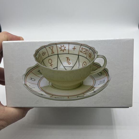 Cup of Destiny : Read Your Future with a Cup of Tea by Jane Lyle (2013, Mixed... - Picture 4 of 5